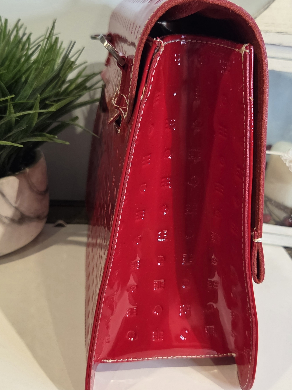 Arcadia Red Patent Leather Embossed Logo Handbag - Made In Italy - Picture 6 of 16
